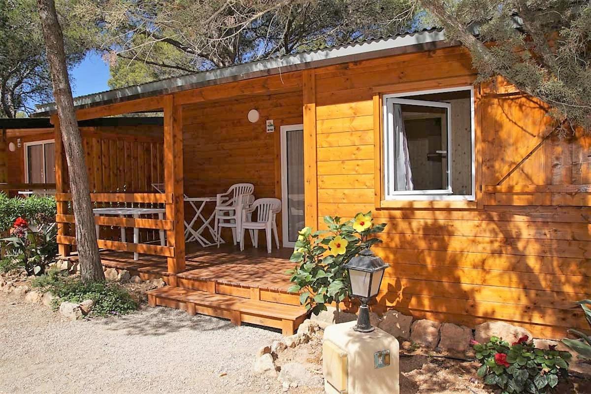 Camping Cala Nova Es Cana Exterior foto