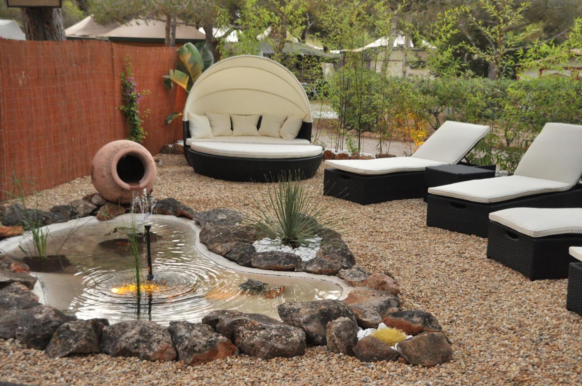 Camping Cala Nova Es Cana Exterior foto